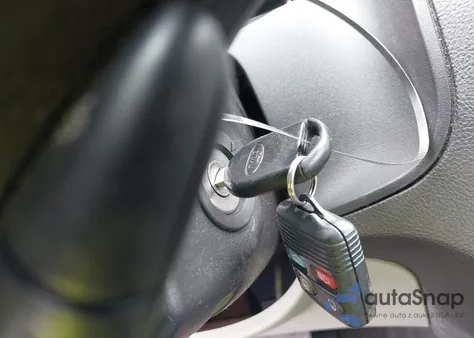 2006 Ford Focus Zx3 from USA, damaged, VIN 1FAFP31N66W141653